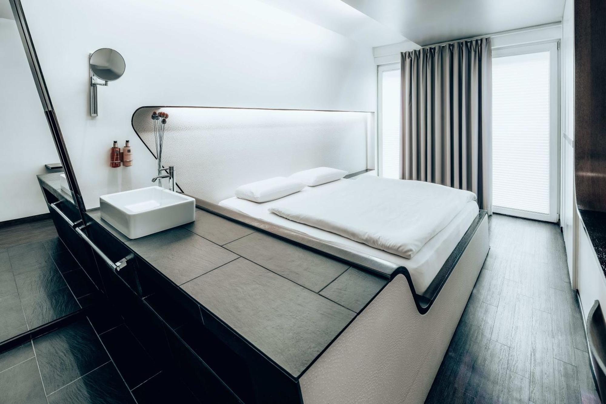 Hotel Q! Берлин Екстериор снимка